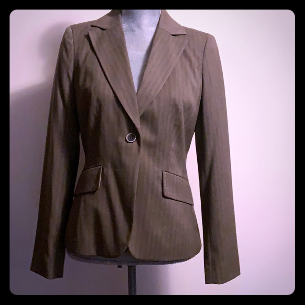 NWT Axcess Brown Pinstriped blazer